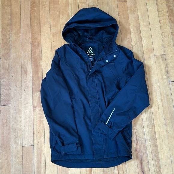 Black Breathable Raincoat🌧️ - Picture 1 of 3